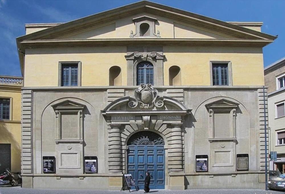 Il Nido Di Silvia A Due Passi Dal Teatro Rossini Lejlighed Pesaro Eksteriør billede
